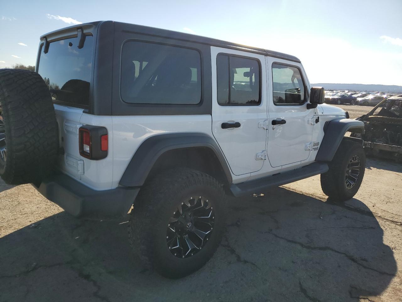 2018 Jeep Wrangler - Image 3