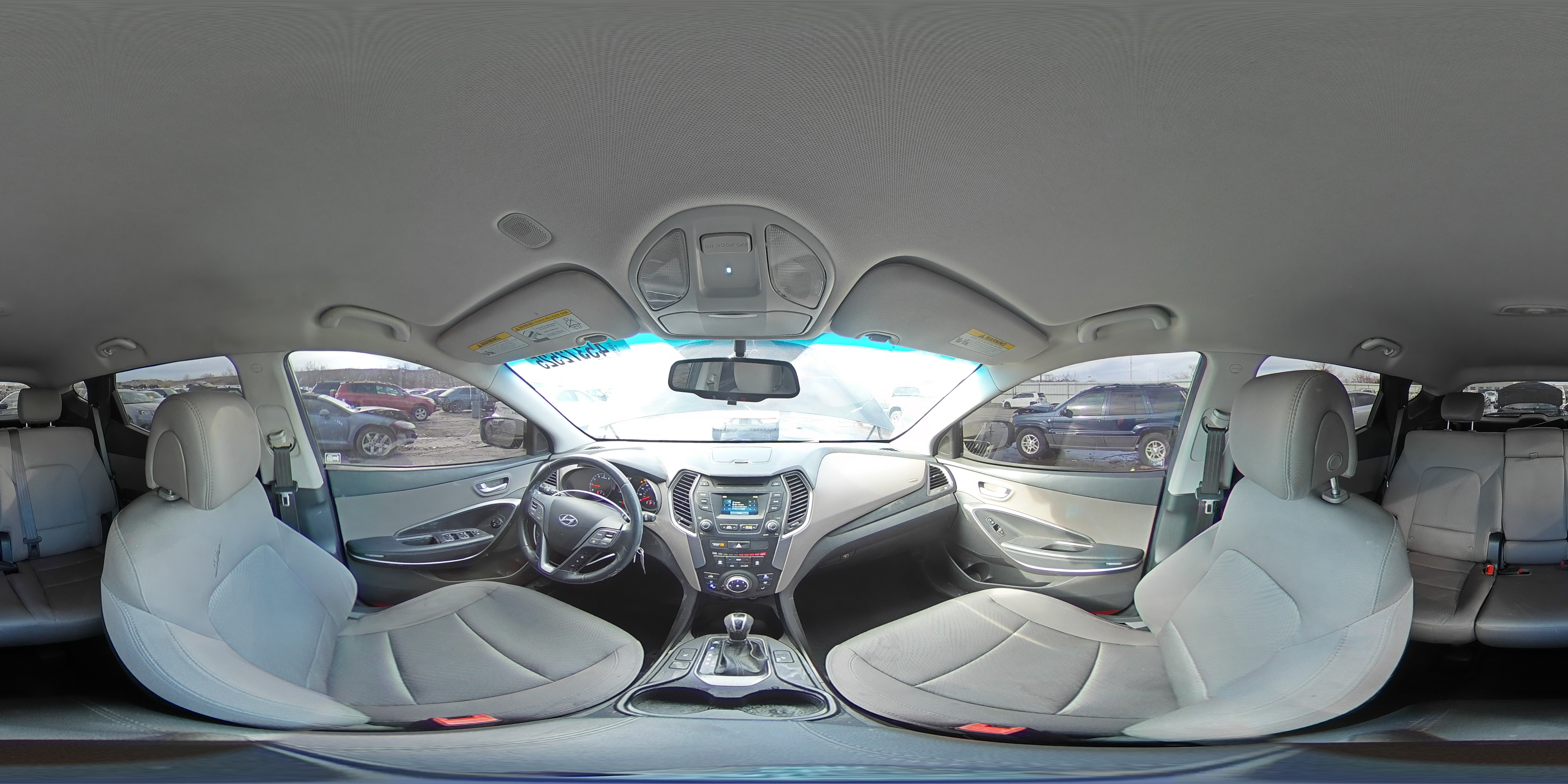 2014 Hyundai Santa Fe - Image 15