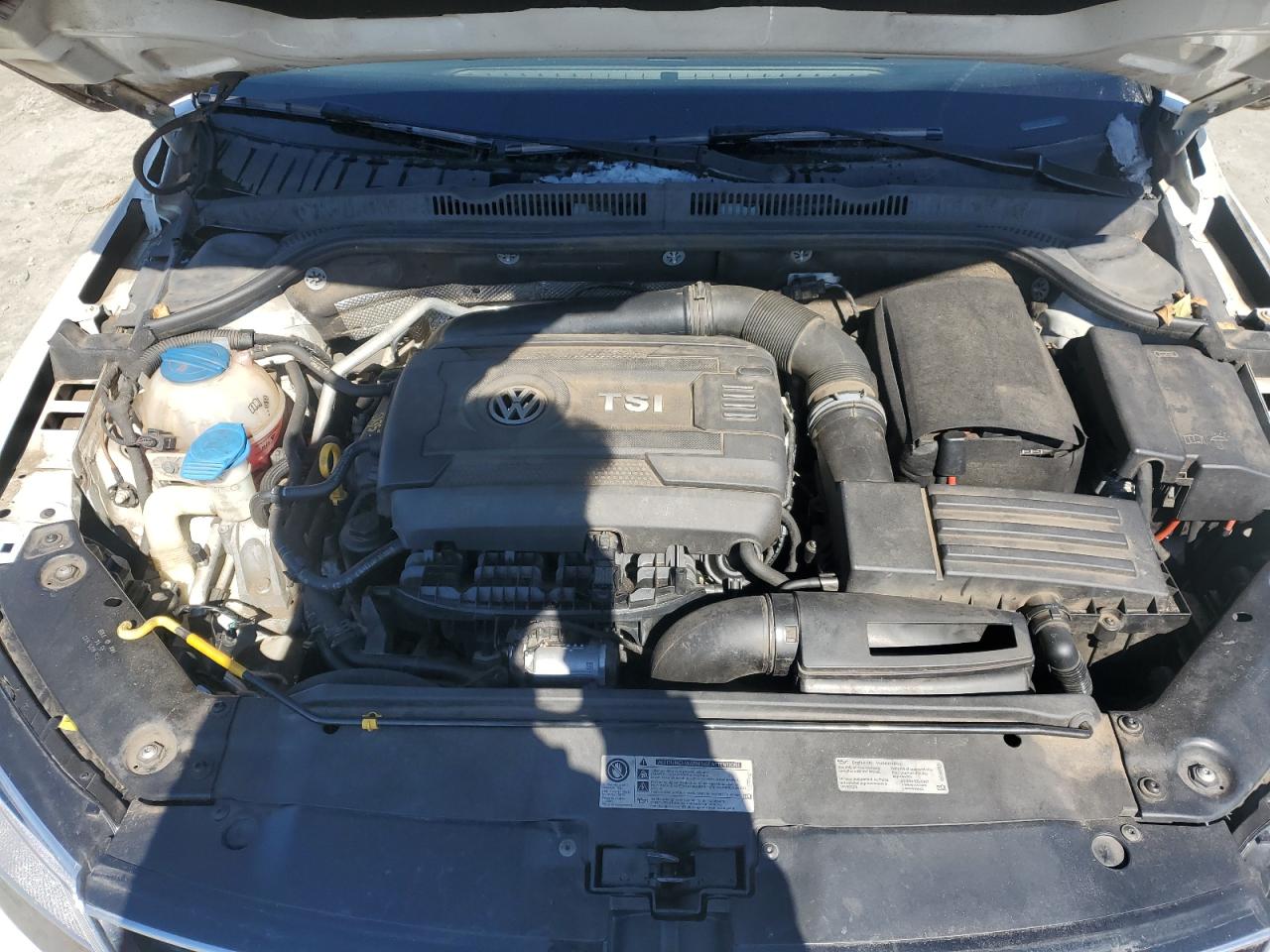2015 Volkswagen Jetta - Image 11