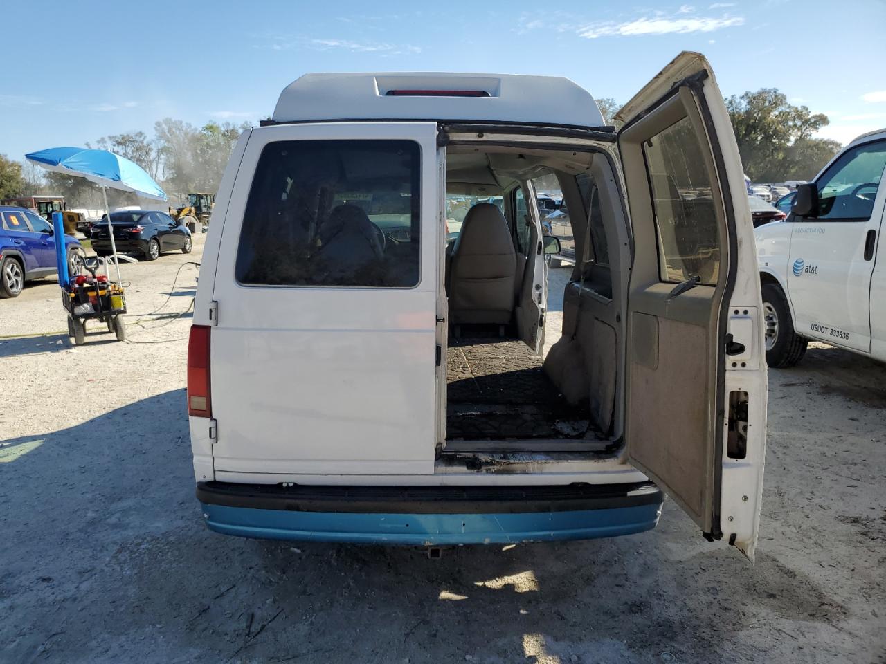 1997 Chevrolet Astro - Image 6