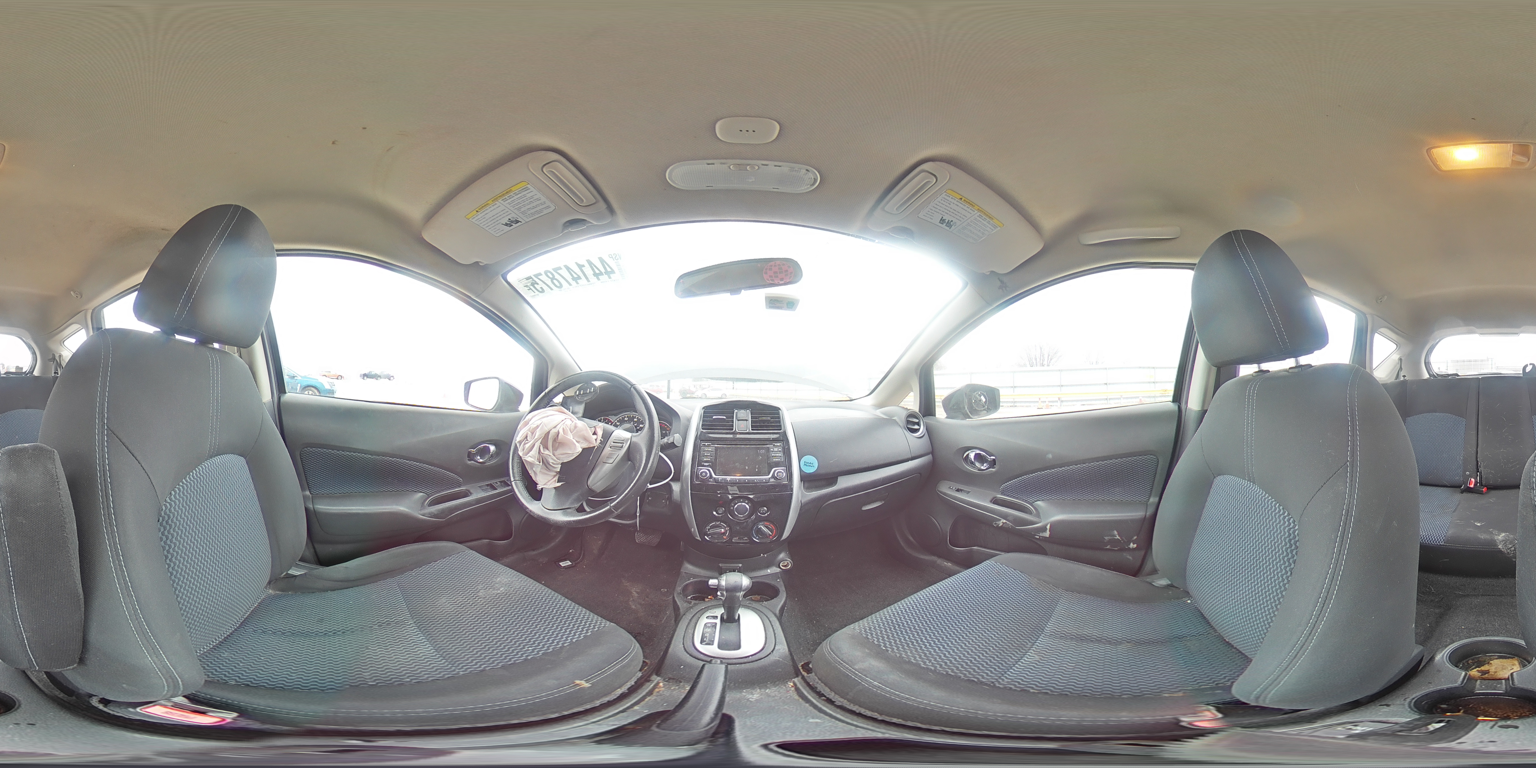 2017 Nissan Versa - Image 16