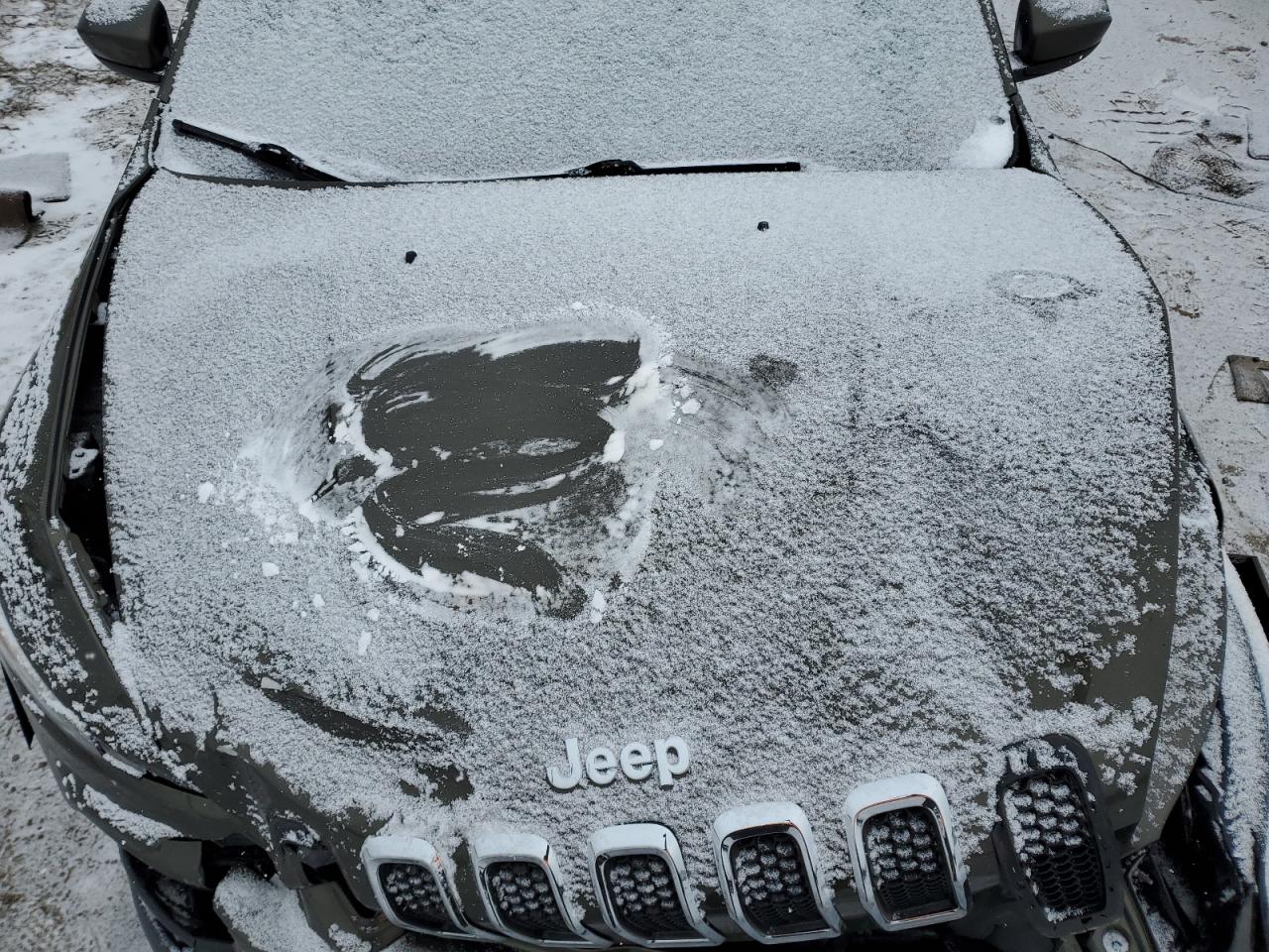 2014 Jeep Grand Cherokee - Image 11