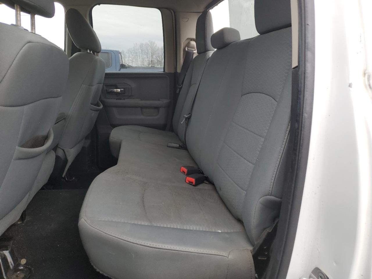 2013 RAM 1500 - Image 10