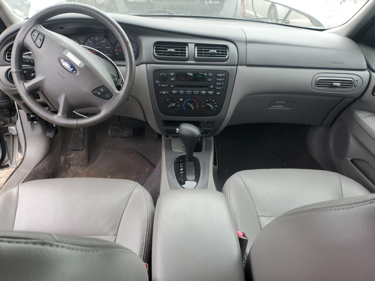 2003 Ford Taurus - Image 8