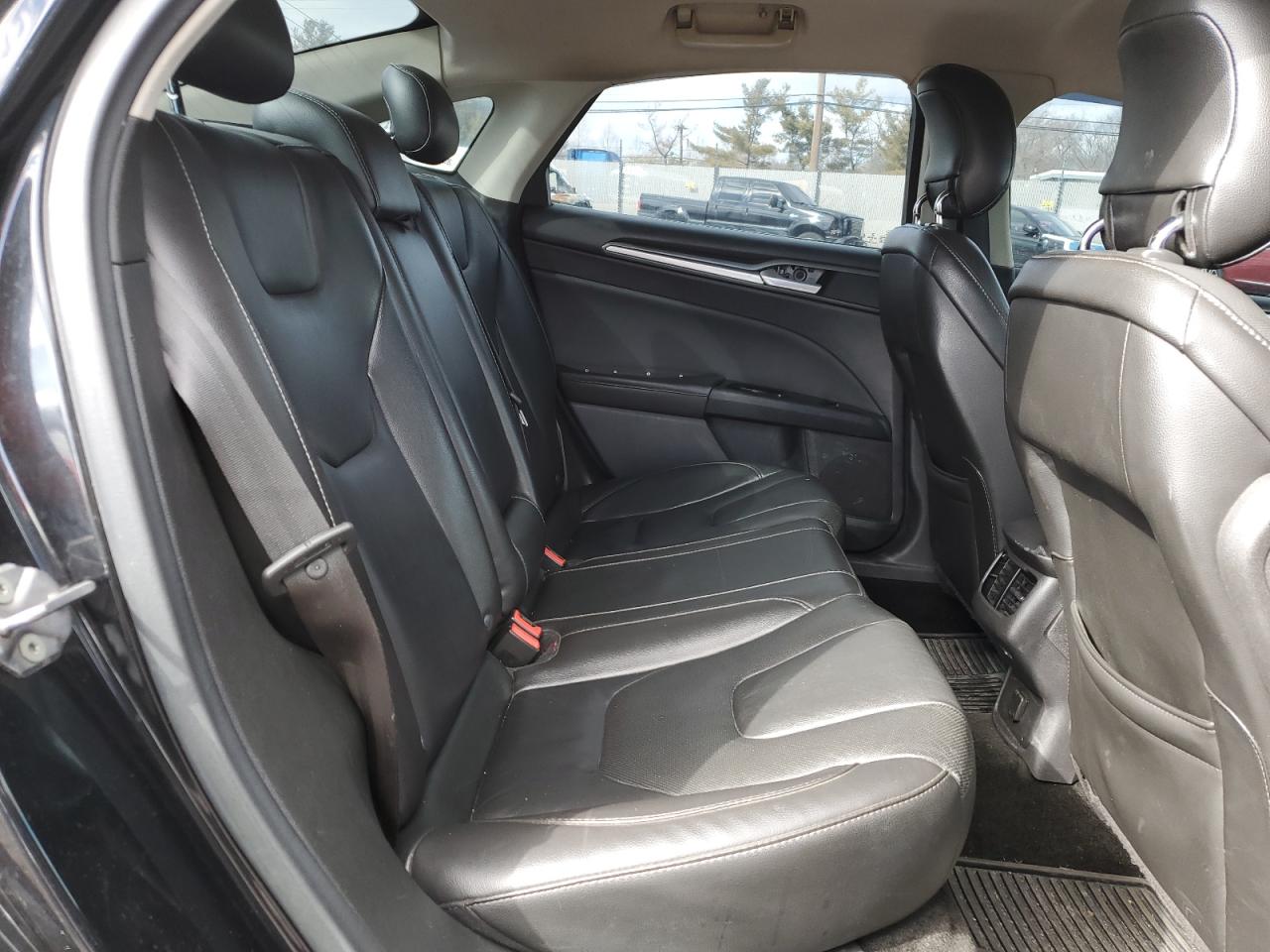 2013 Ford Fusion - Image 10