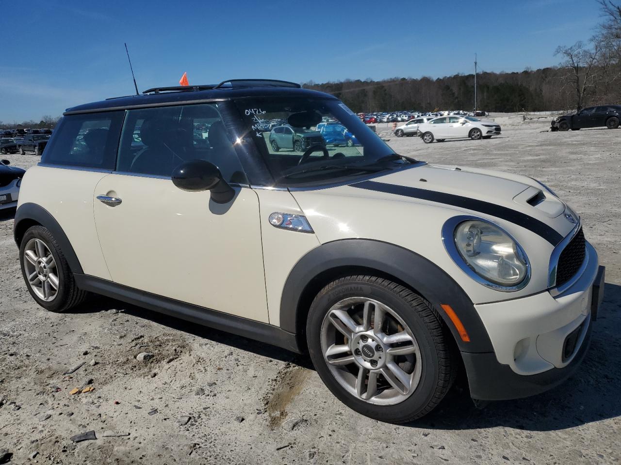 2011 MINI Cooper - Image 4