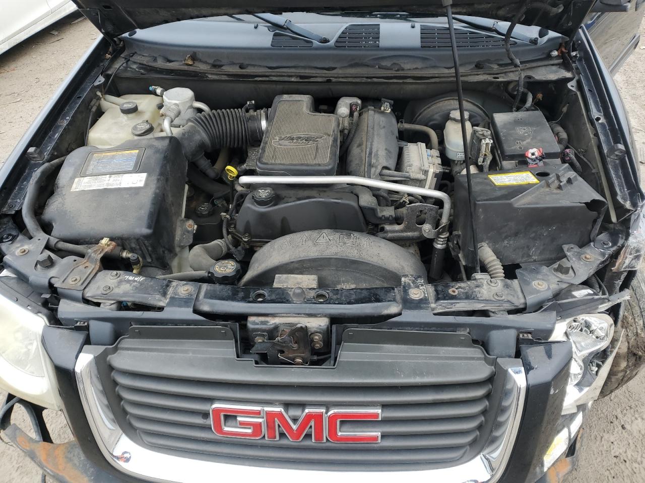 2005 GMC Envoy - Image 12