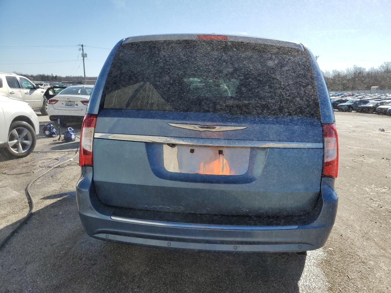 2011 Chrysler Town & Country - Image 6