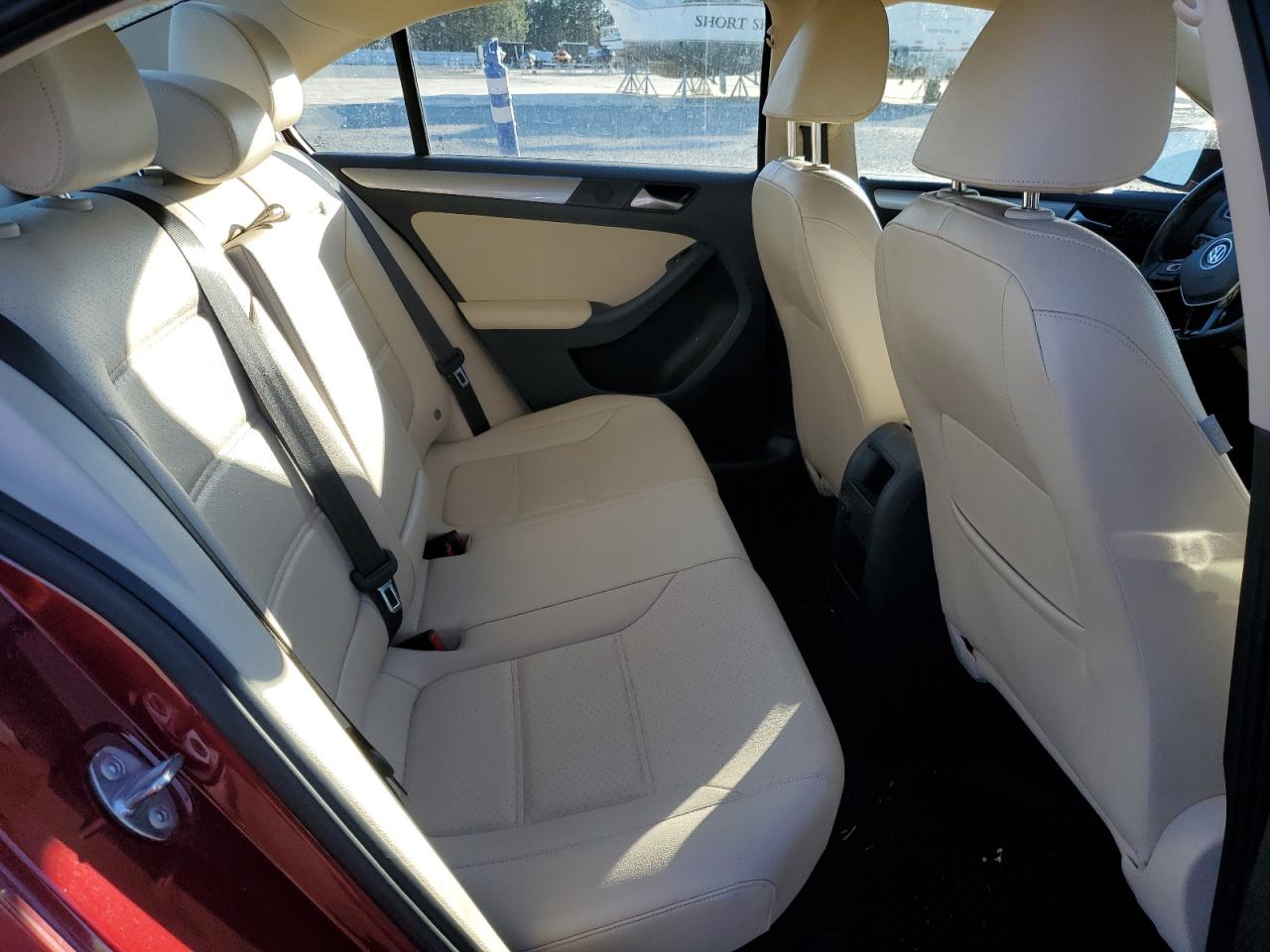 2017 Volkswagen Jetta - Image 10