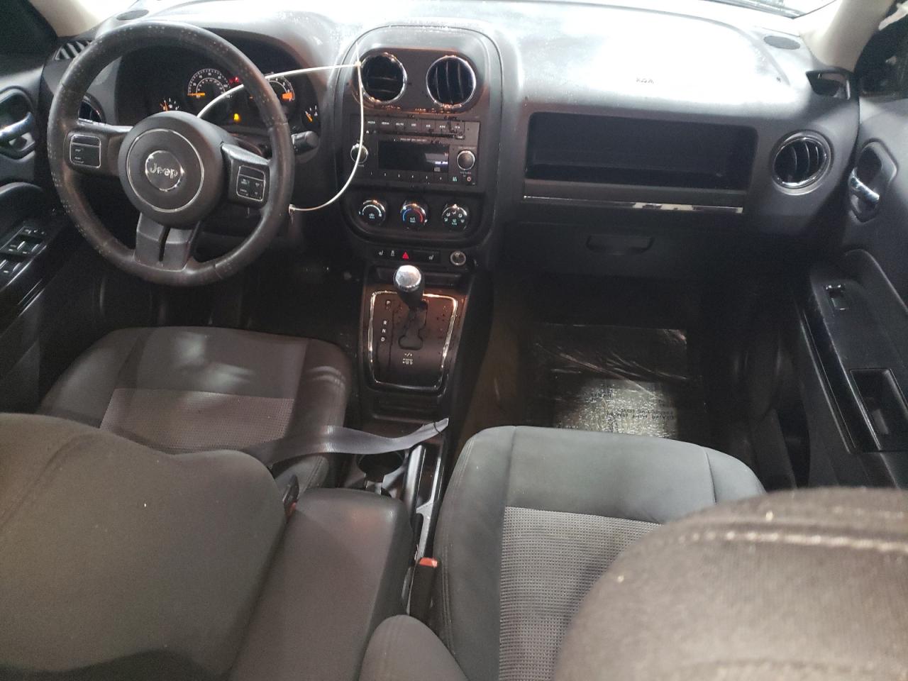 2015 Jeep Liberty (Patriot) - Image 8