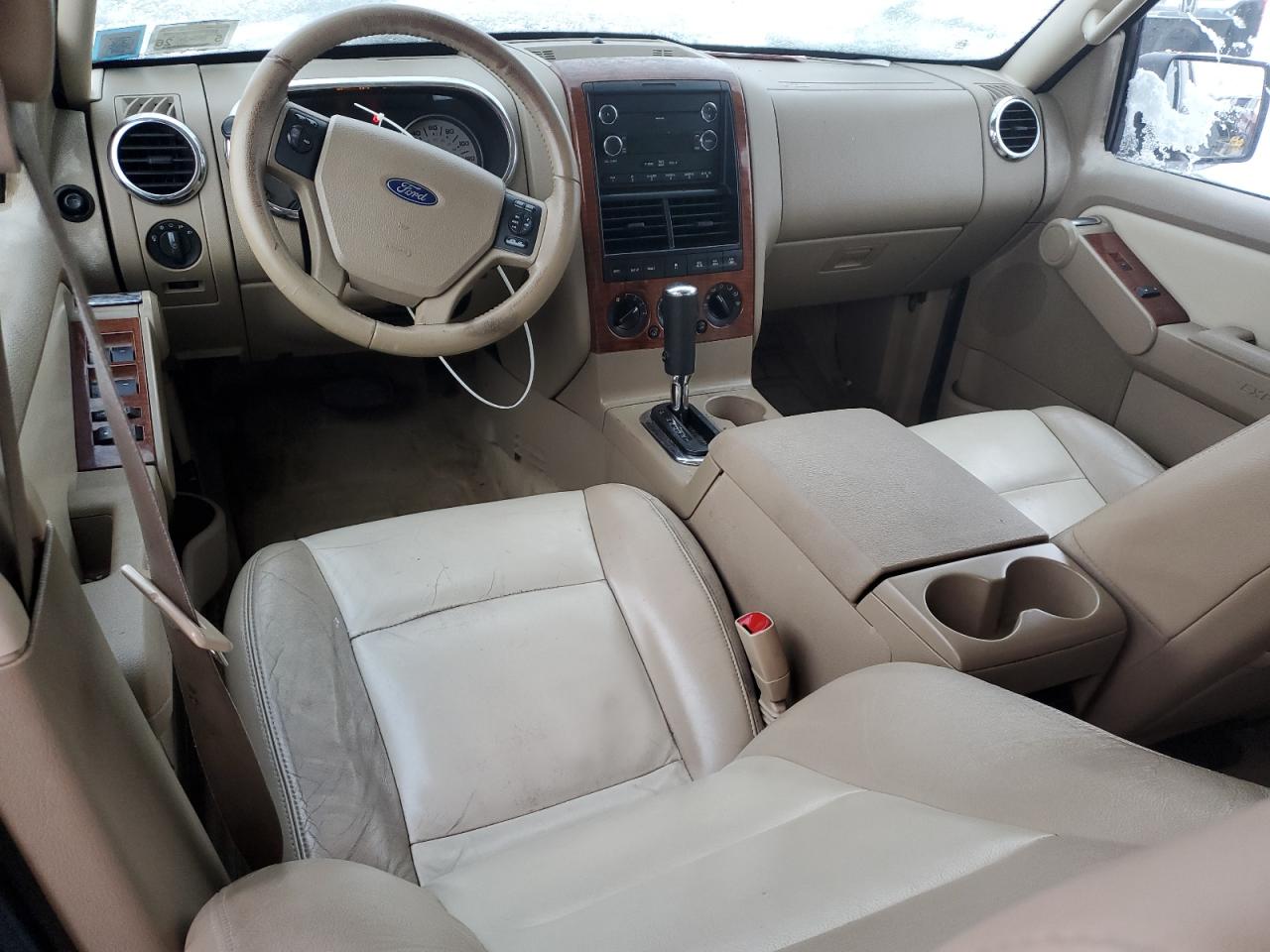 2008 Ford Explorer - Image 8