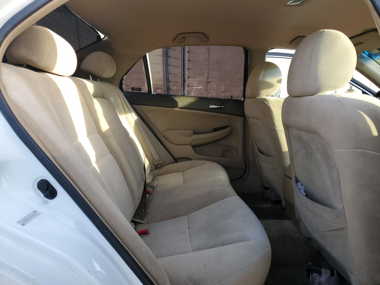 2005 Honda Accord - Image 10
