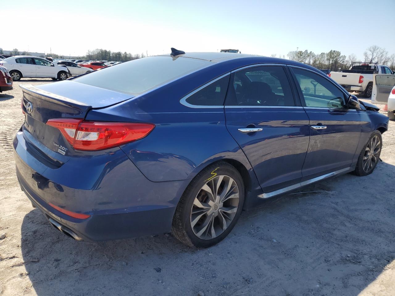2015 Hyundai Sonata - Image 3