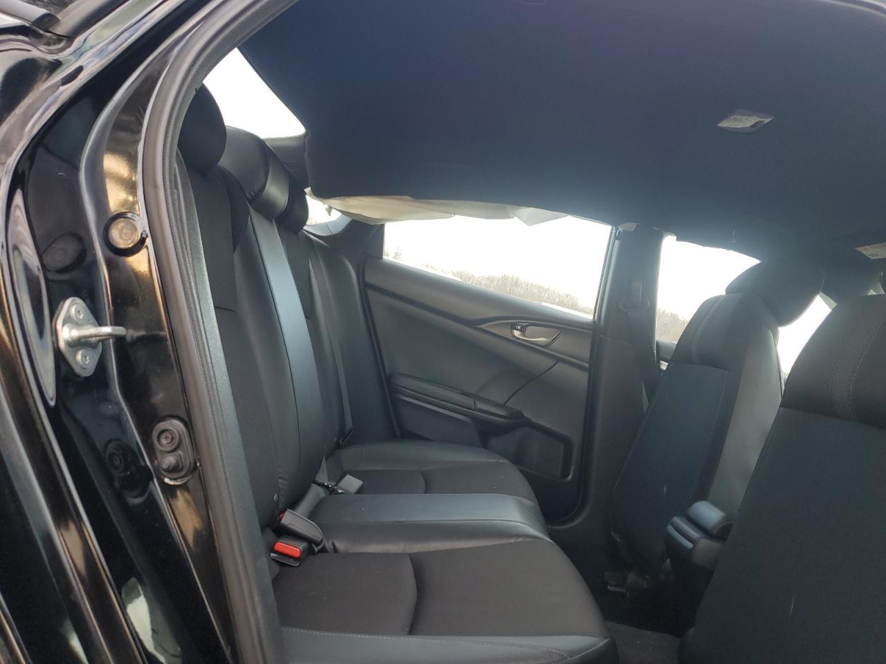 2019 Honda Civic - Image 11