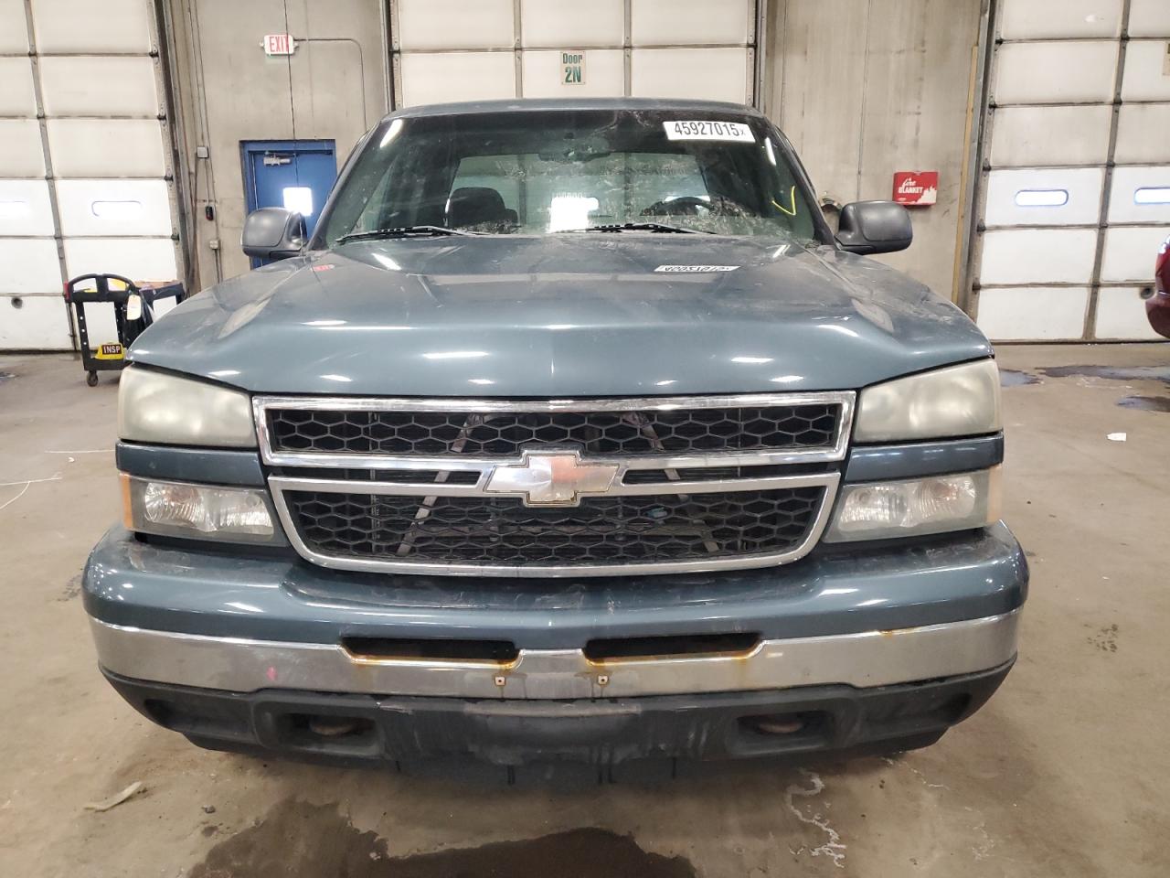 2006 Chevrolet Silverado - Image 5