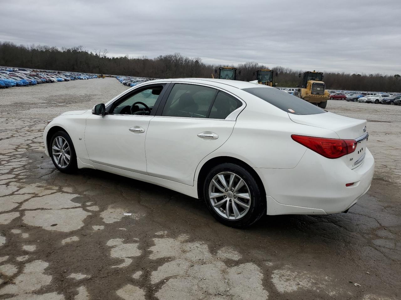 2015 Infiniti Q50 - Image 2