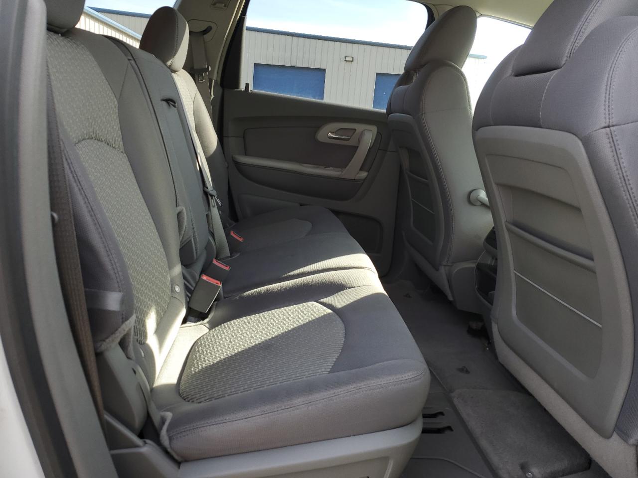 2009 Chevrolet Traverse - Image 11
