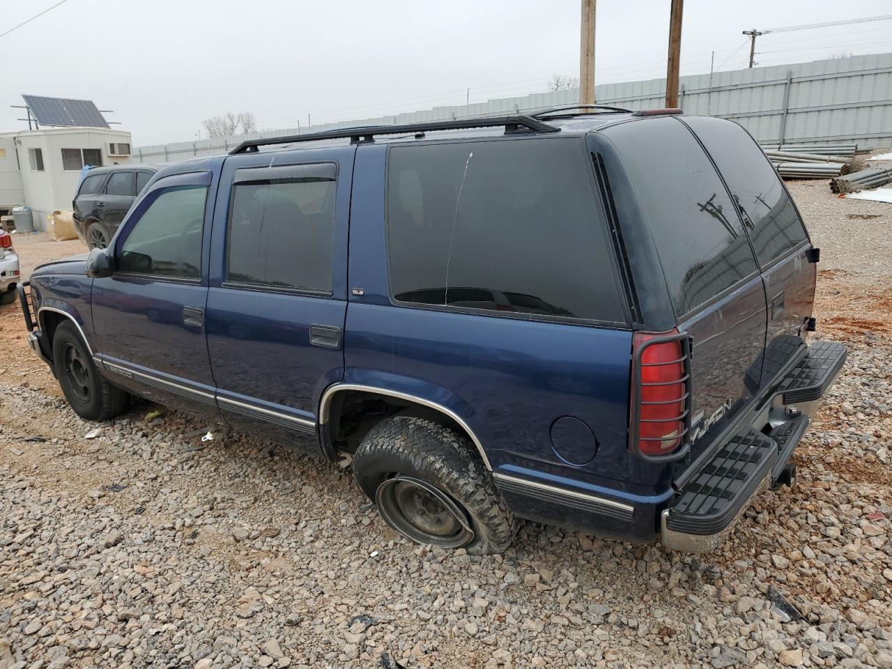 1999 GMC Yukon - Image 2