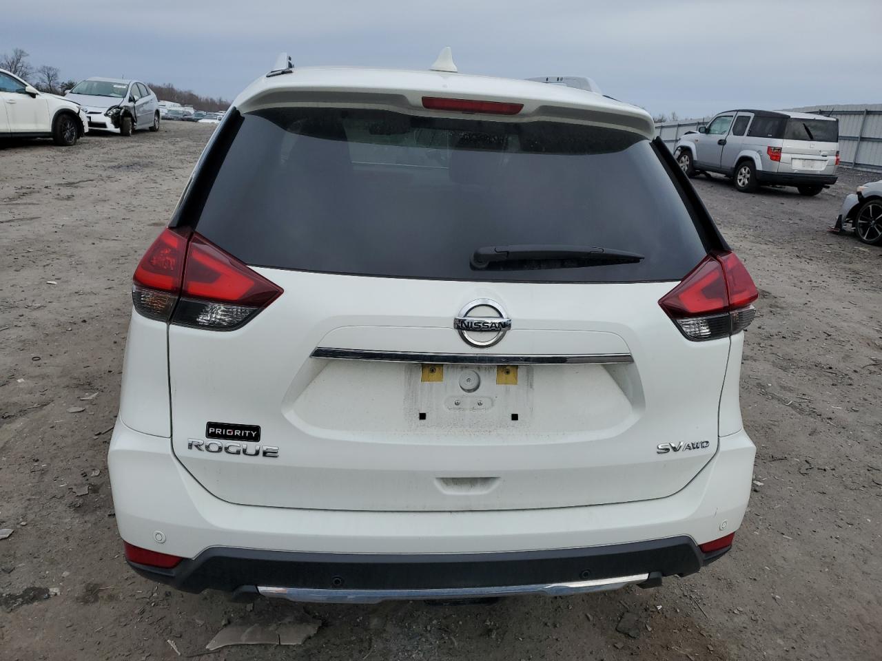 2020 Nissan Rogue - Image 6