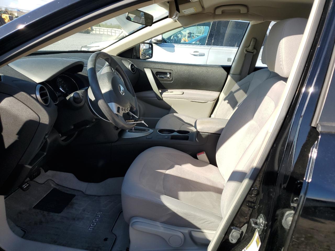 2015 Nissan Rogue - Image 7
