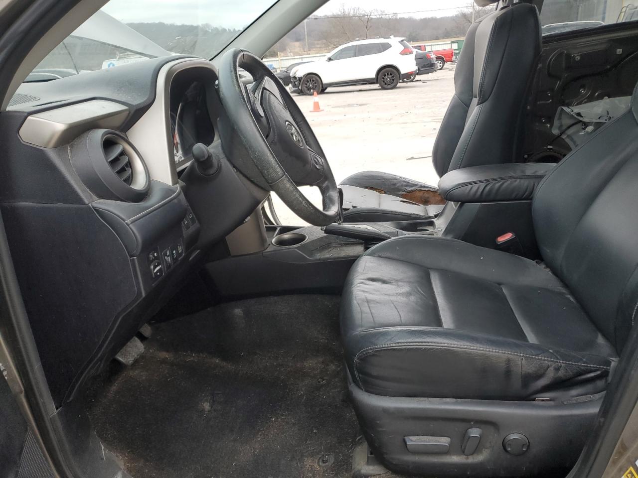 2014 Toyota RAV 4 - Image 7