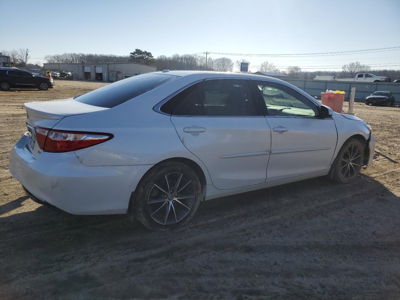 2016 Toyota Camry - Image 3