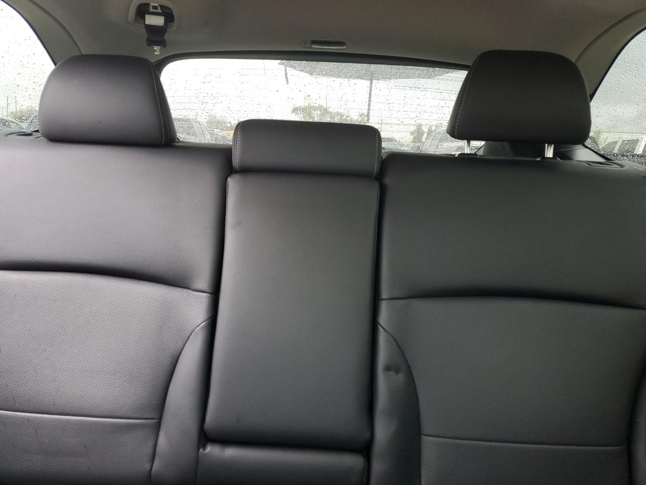 2017 Subaru Outback - Image 10