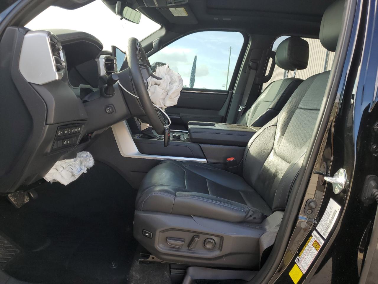 2023 Toyota Tundra - Image 7