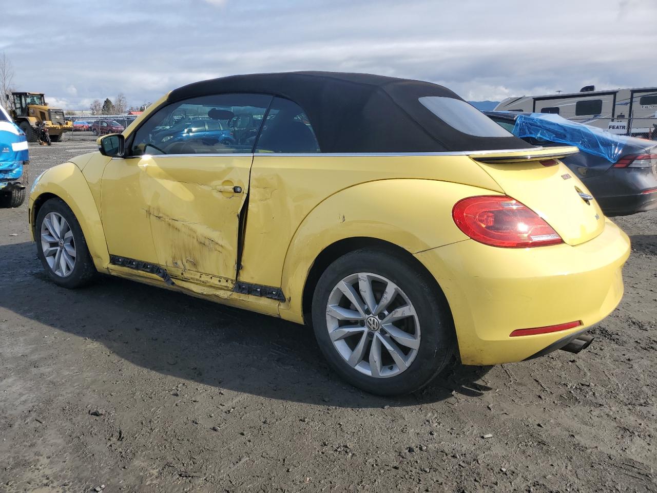 2015 Volkswagen Beetle - Image 2