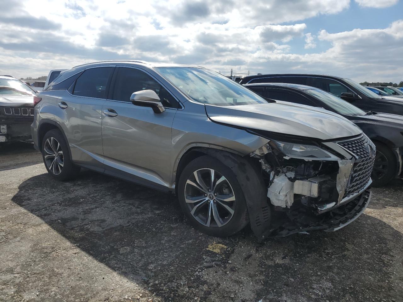 2021 Lexus RX - Image 4