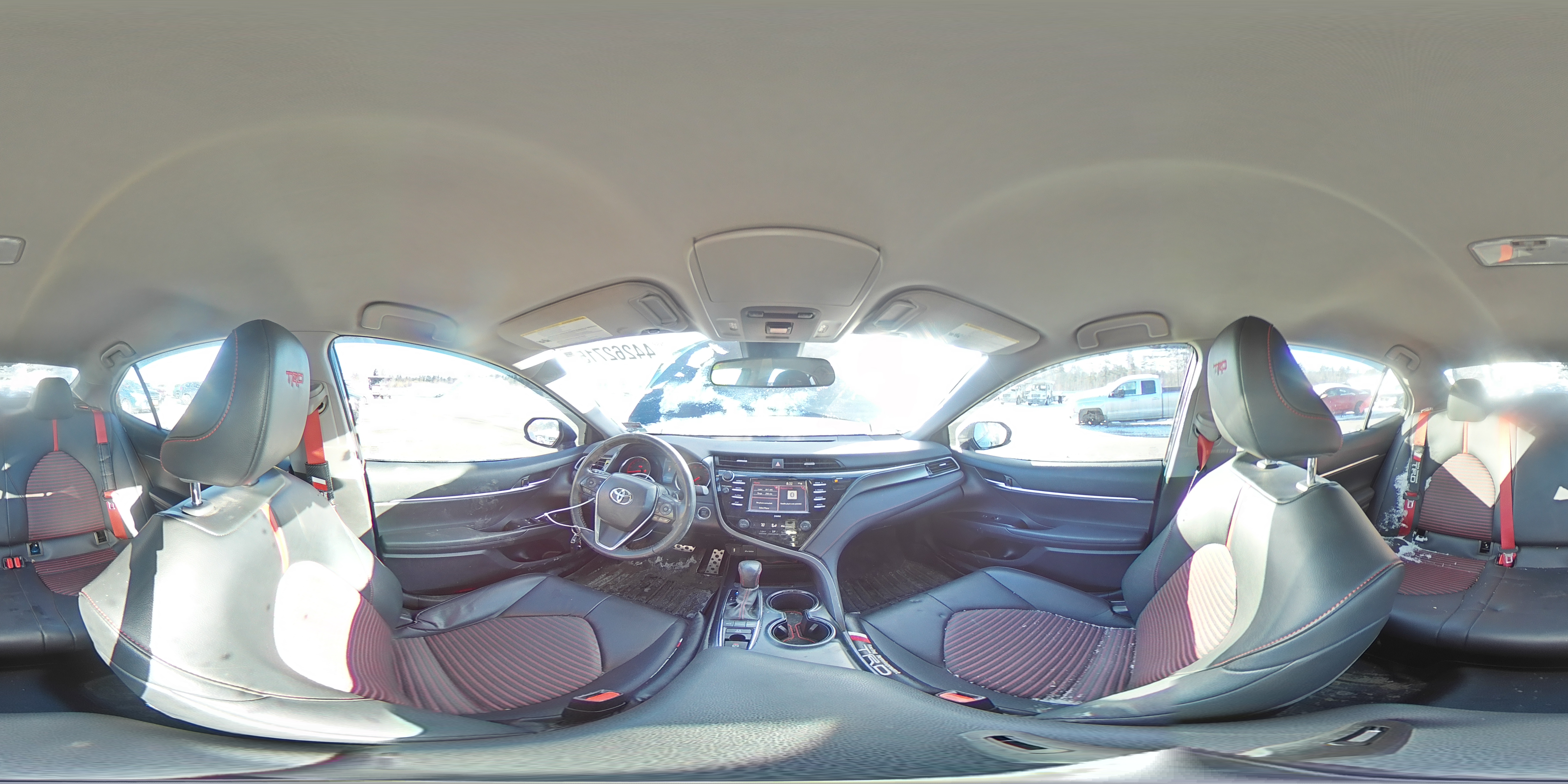 2020 Toyota Camry - Image 13
