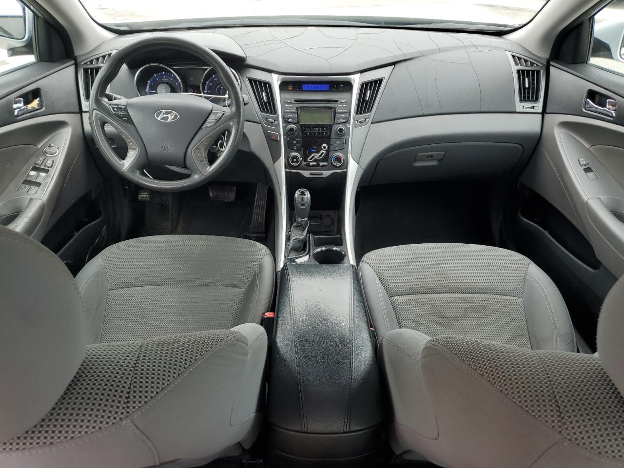 2013 Hyundai Sonata - Image 8
