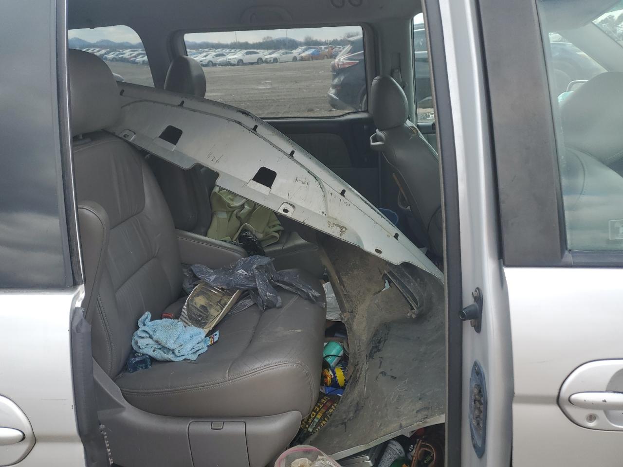 2002 Honda Odyssey - Image 12