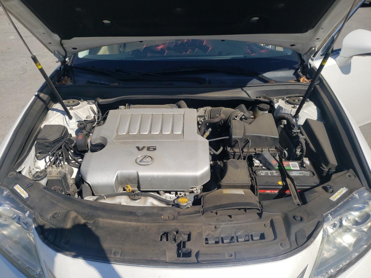 2015 Lexus ES - Image 11