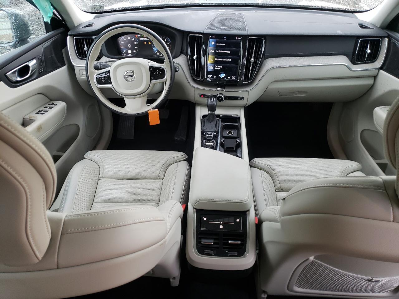 2021 Volvo XC60 - Image 8