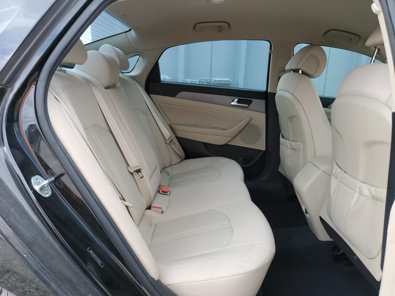 2015 Hyundai Sonata - Image 11