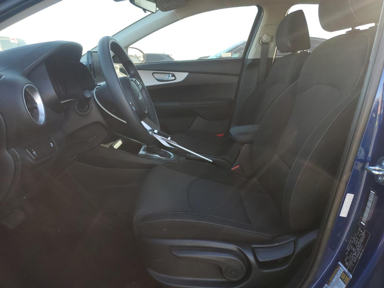 2024 Kia Forte - Image 7