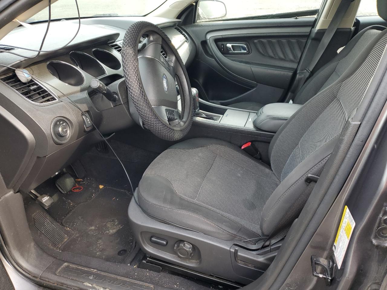 2011 Ford Taurus - Image 7