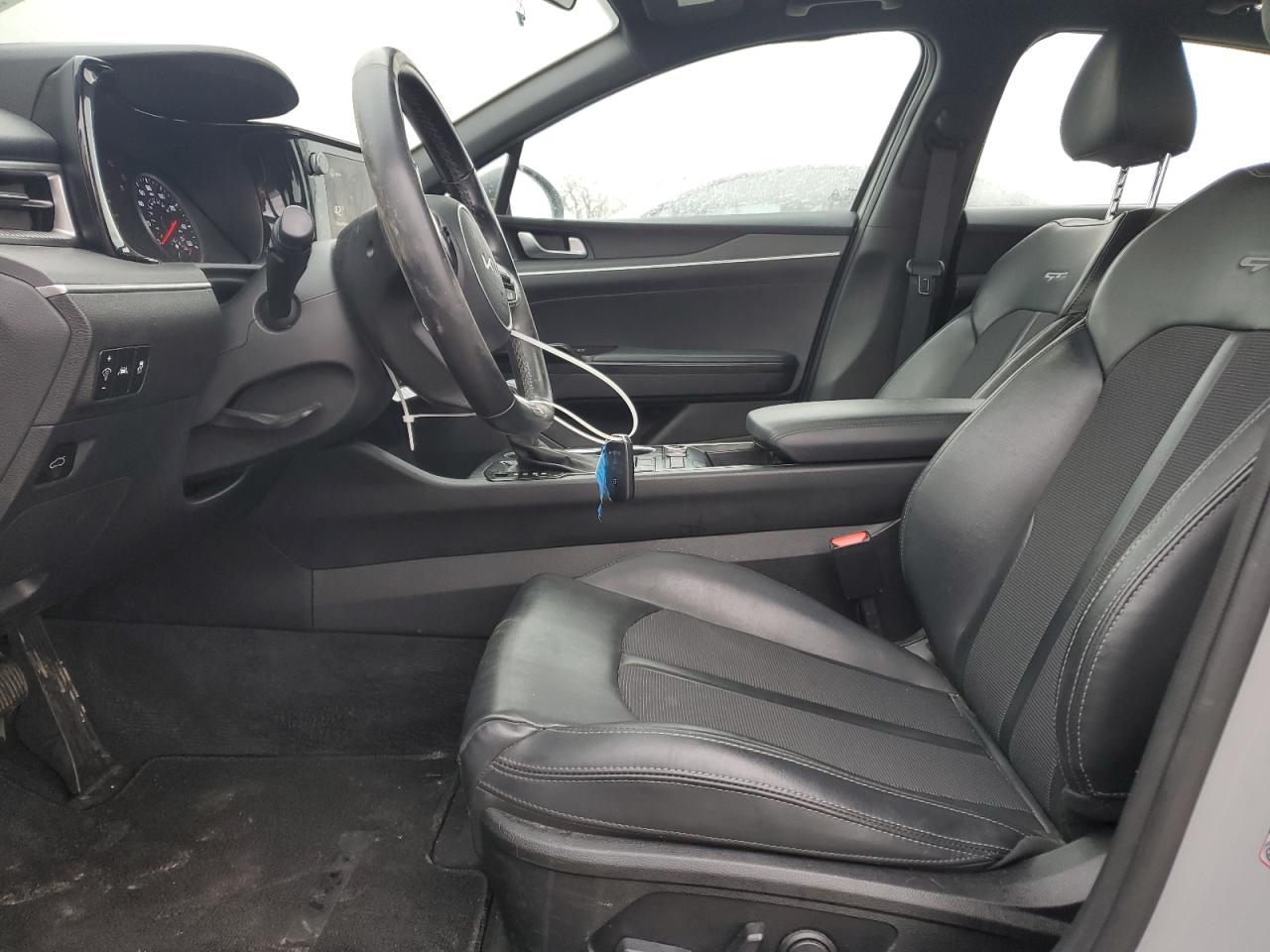 2022 Kia K5 - Image 7