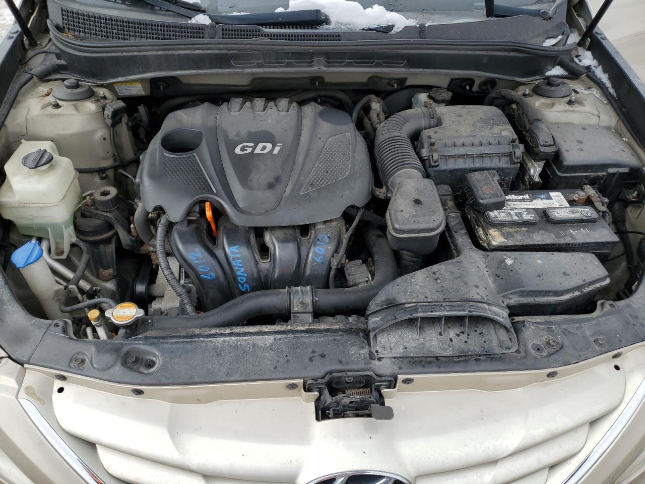 2011 Hyundai Sonata - Image 11