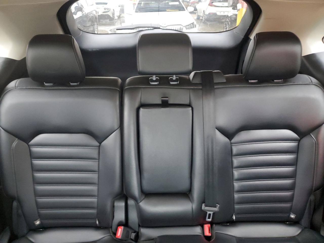 2022 Ford Edge - Image 10