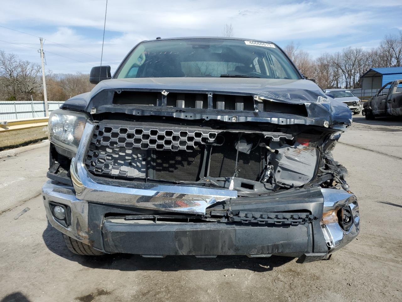 2018 Toyota Tundra - Image 5