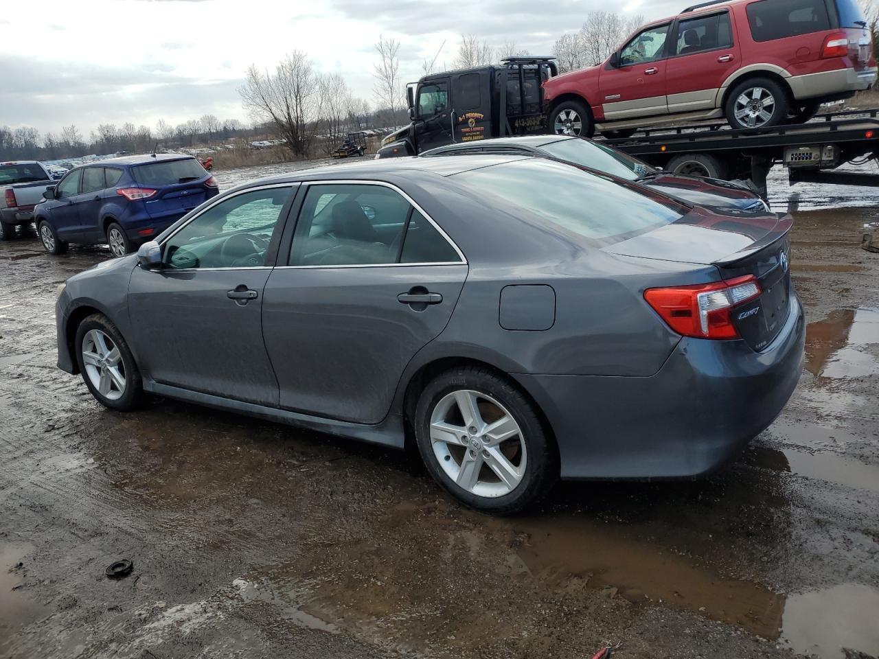 2014 Toyota Camry - Image 2