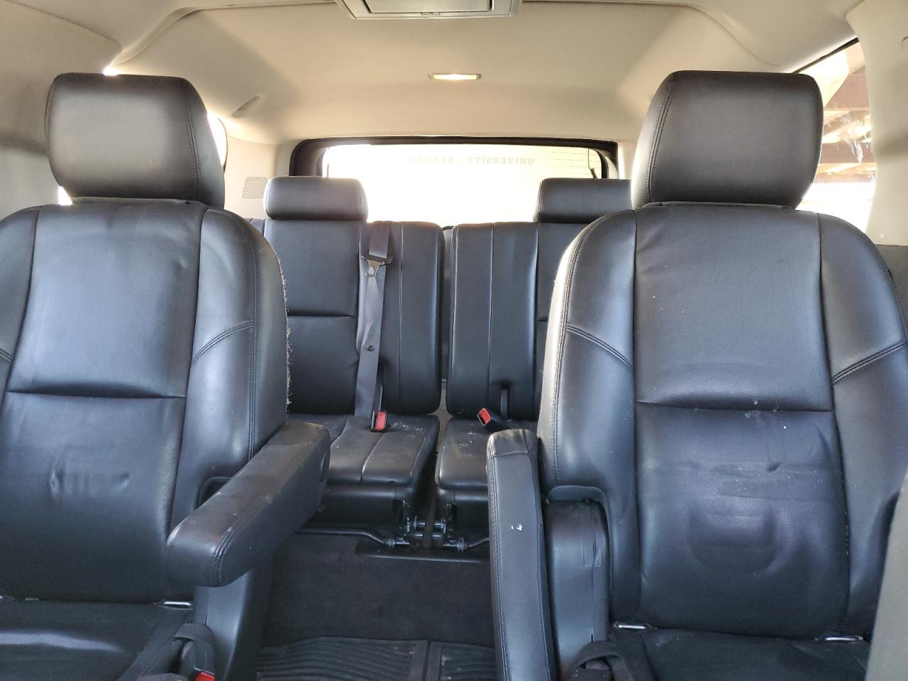 2012 GMC Yukon - Image 10