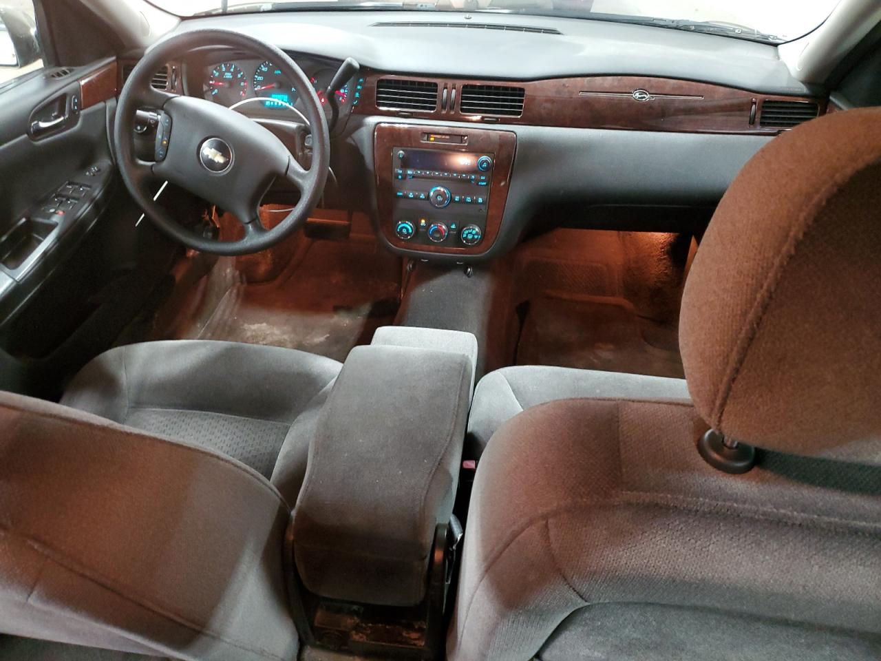 2008 Chevrolet Impala - Image 8