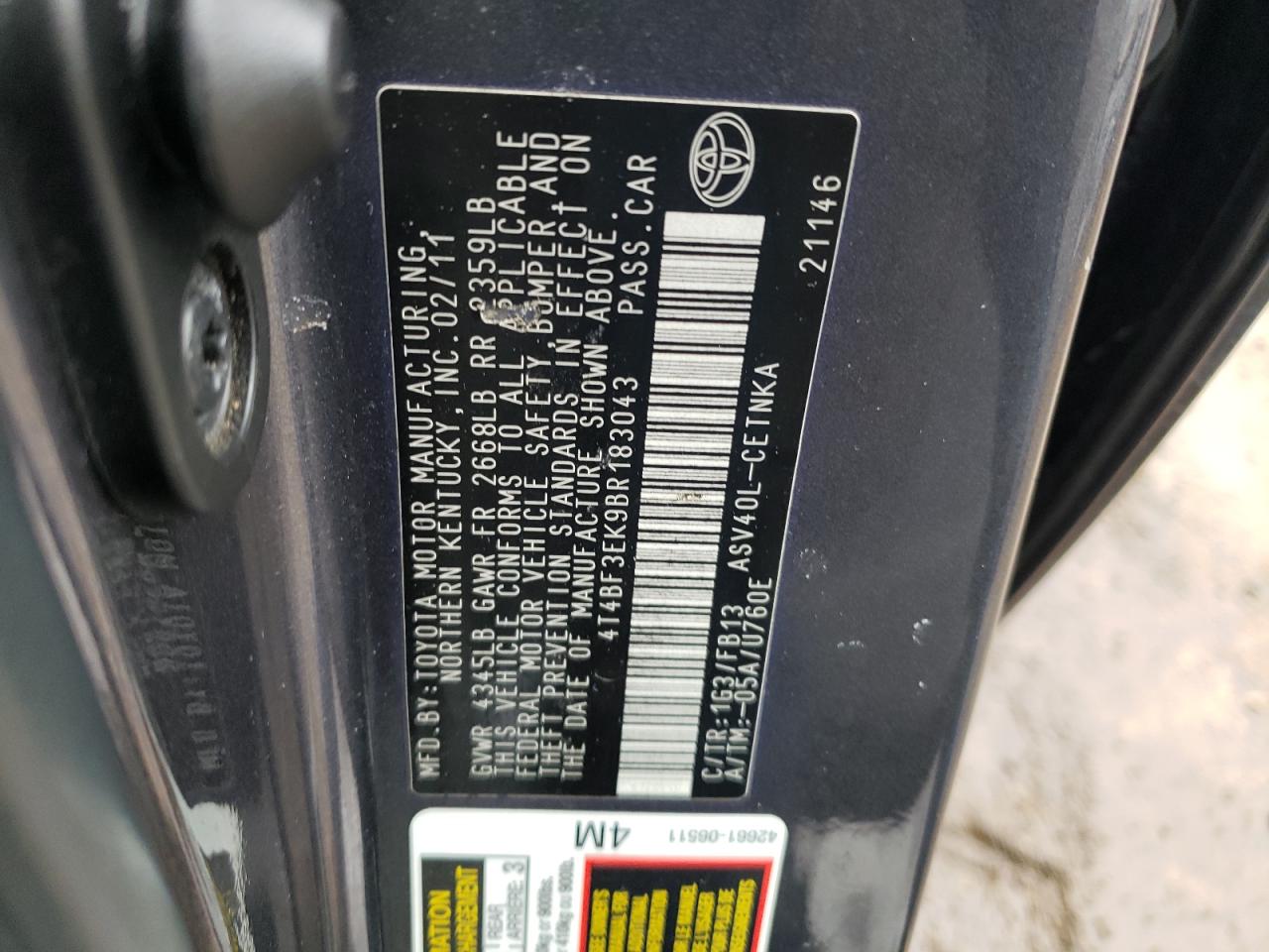 2011 Toyota Camry - Image 12