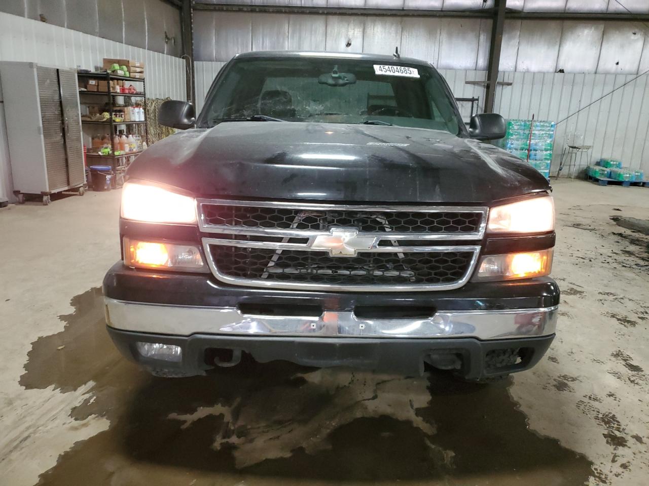 2006 Chevrolet Silverado - Image 5