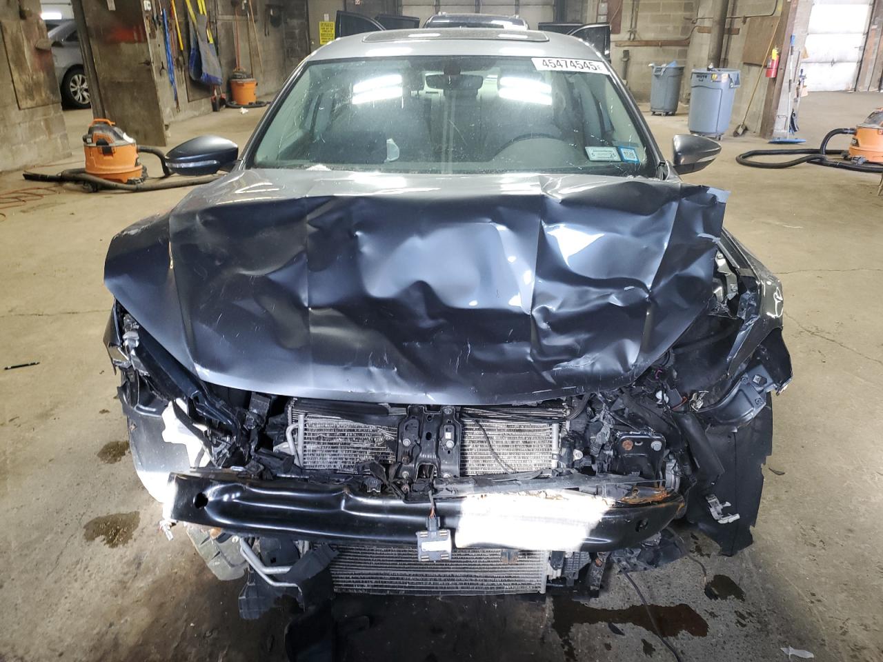 2016 Volkswagen Passat - Image 5