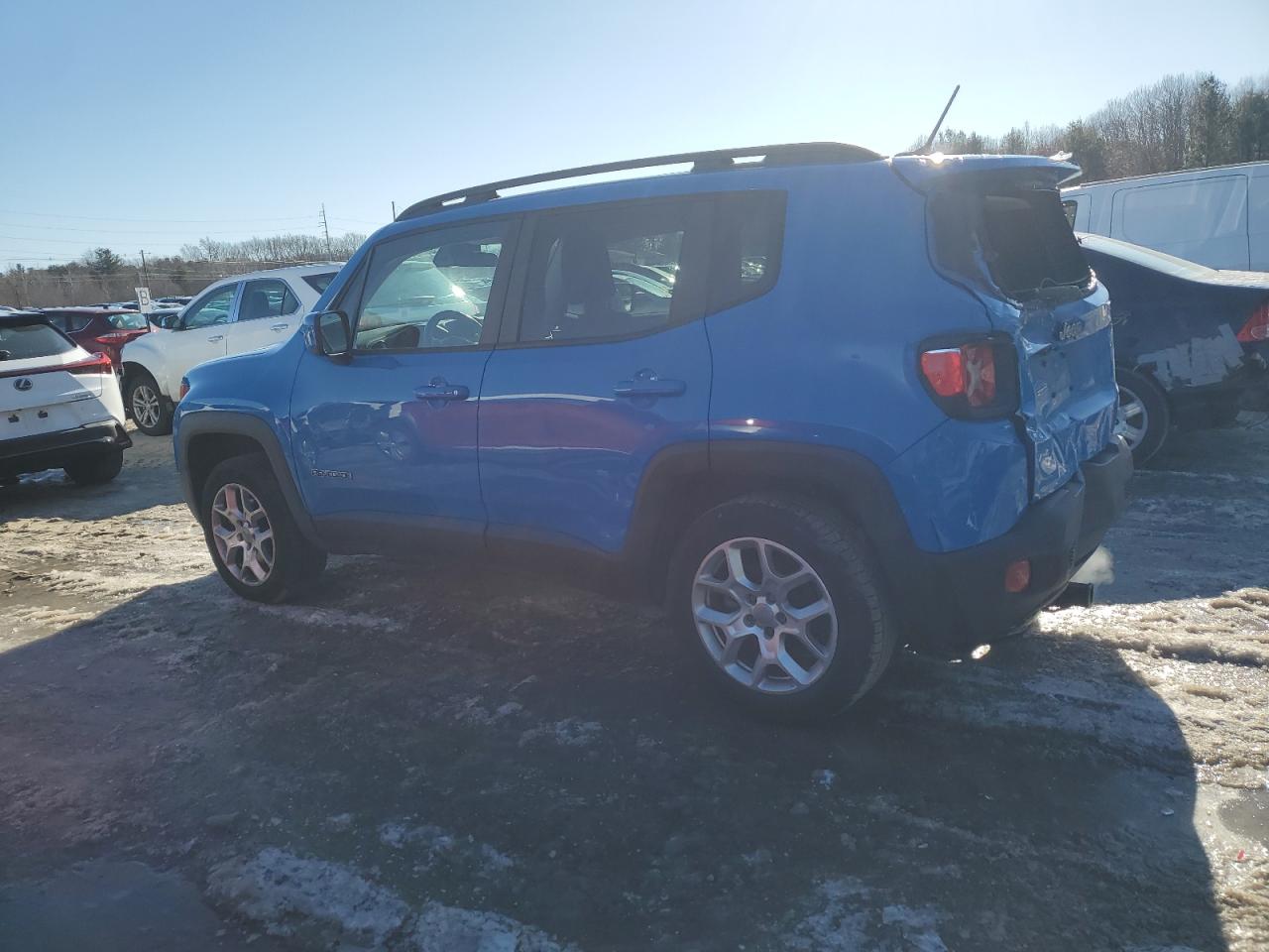 2015 Jeep Renegade - Image 2