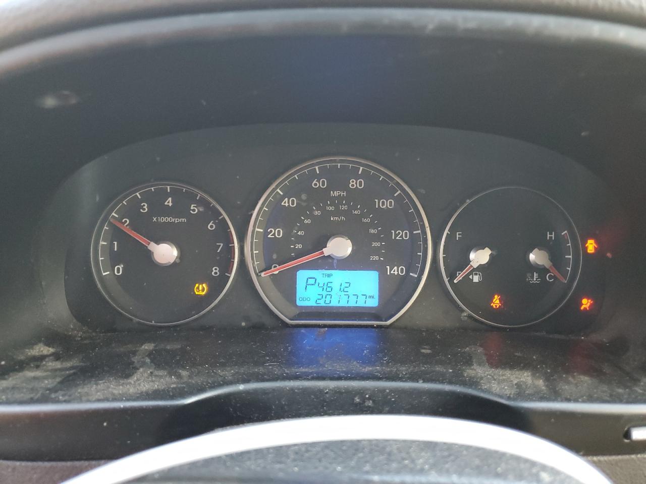 2010 Hyundai Santa Fe - Image 9